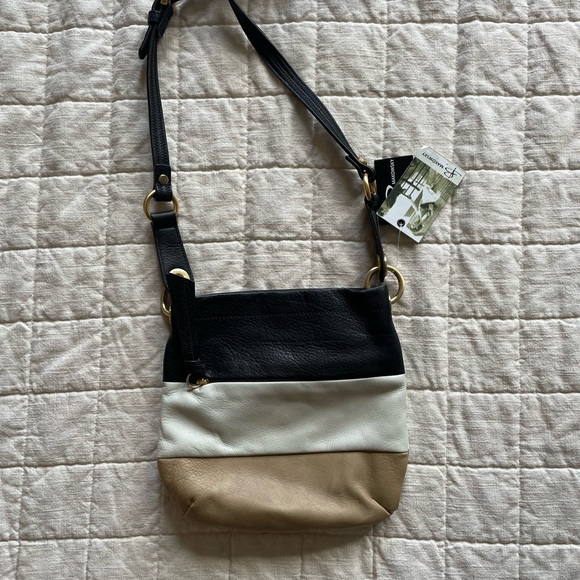 B. Makowsky NWT Leather Crossbody - Picture 6 of 8